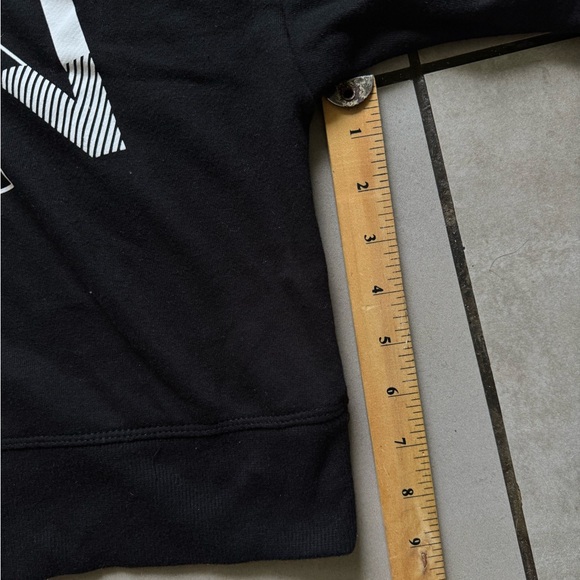 Calvin Klein Performance Black Cropped Hoodie โ Graphic Logo โ - Picture 13 of 13